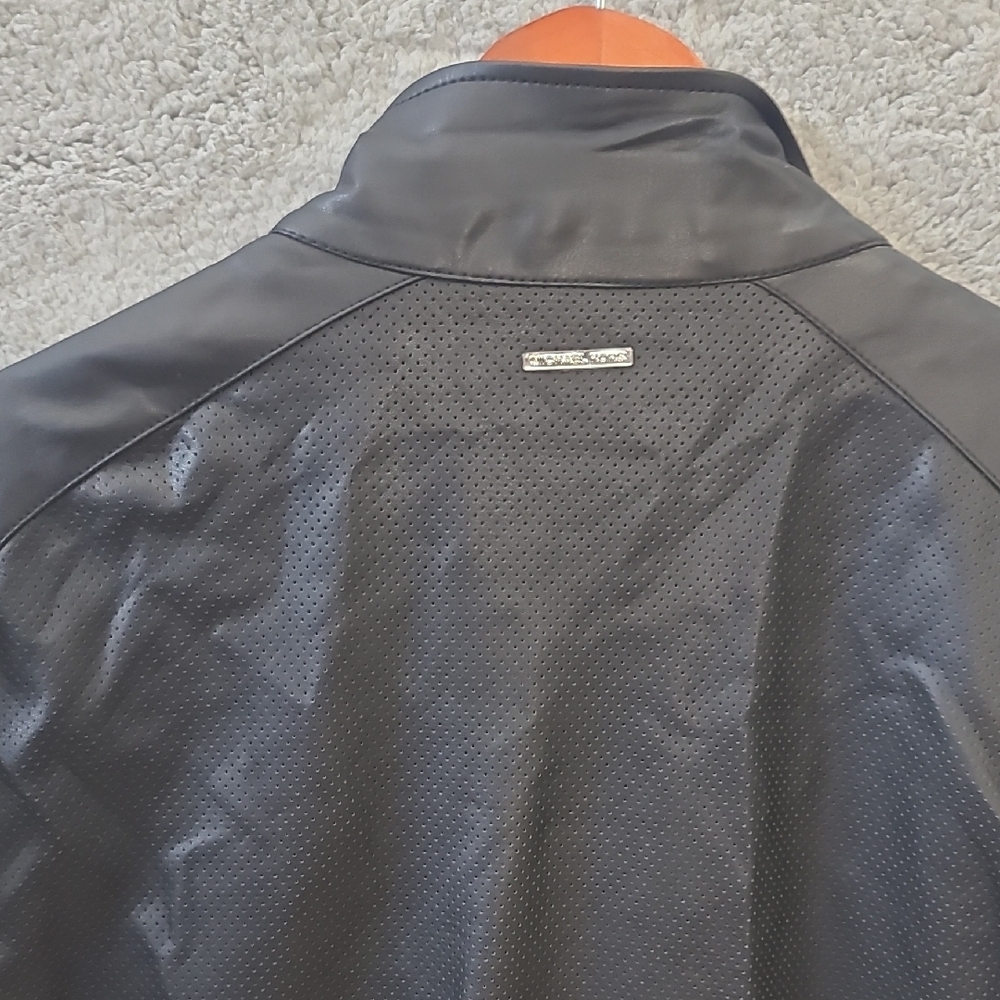 MICHAEL Michael Kors Black Lightweight Jacket - Picture 6 of 11